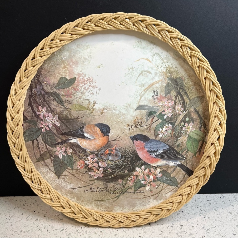 Vintage 1970 IMPERIAL Bullfinches Bird Round Melamine Wicker Woven Serving Tray